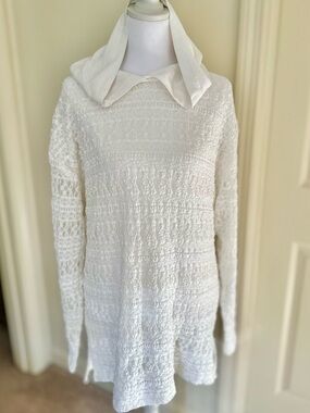 Vintage Free Spirit Hooded Lace Tunic / Oversized Pullover Top